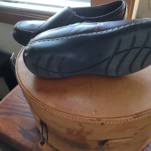 Clark’s Collection leather loafer, brown, size 8M - Picture 3 of 4